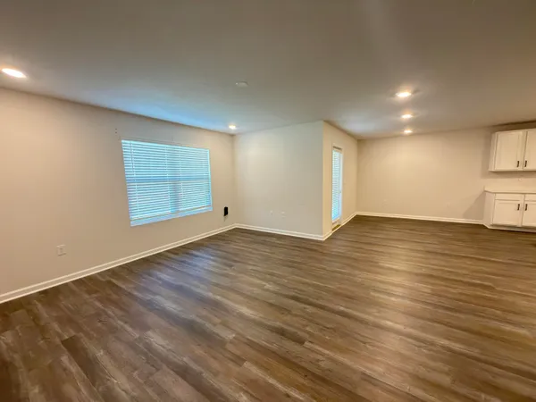 $297,500 | 4707 Airmen Drive, Crestview, FL 32539