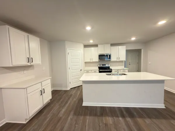 $297,500 | 4707 Airmen Drive, Crestview, FL 32539