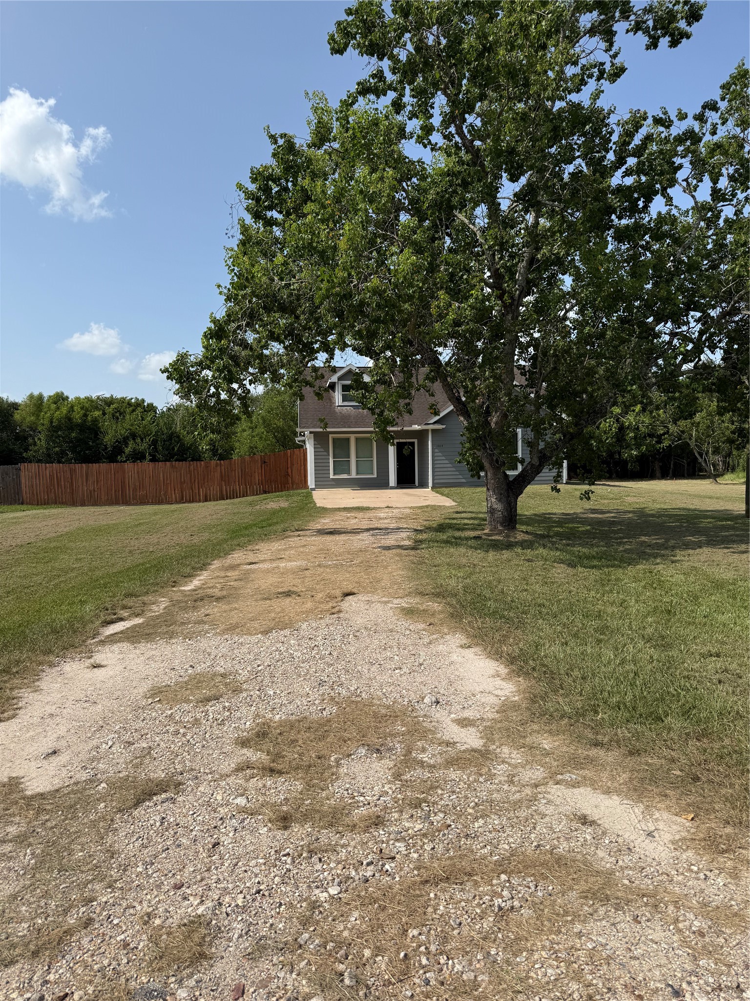 1014 1 Oak Chase Road, Unit 16 Rosharon, TX 77583 - Photo 4 of 21 Current Photo.