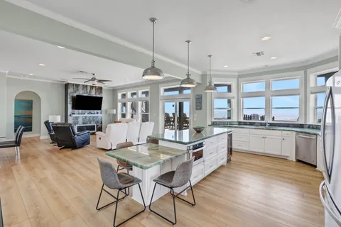 $1,350,000 | 2396 Sand Drift Lane, Crystal Beach, TX 77650