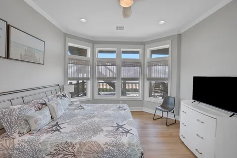 $1,350,000 | 2396 Sand Drift Lane, Crystal Beach, TX 77650