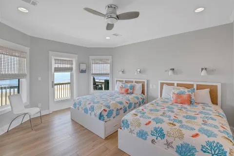 $1,350,000 | 2396 Sand Drift Lane, Crystal Beach, TX 77650