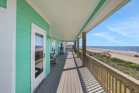 $1,350,000 | 2396 Sand Drift Lane, Crystal Beach, TX 77650