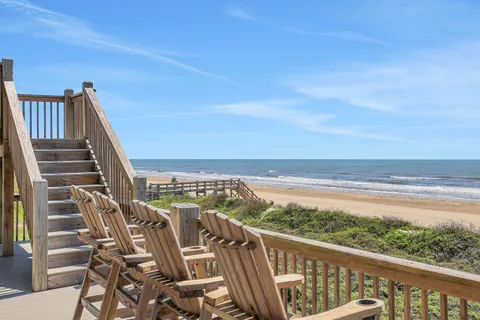 $1,350,000 | 2396 Sand Drift Lane, Crystal Beach, TX 77650