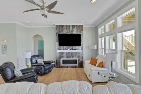 $1,350,000 | 2396 Sand Drift Lane, Crystal Beach, TX 77650