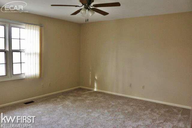 1552 Kings Bridge Road Grand Blanc, MI 48439 - Photo 17 of 17 20450238-16.JPG