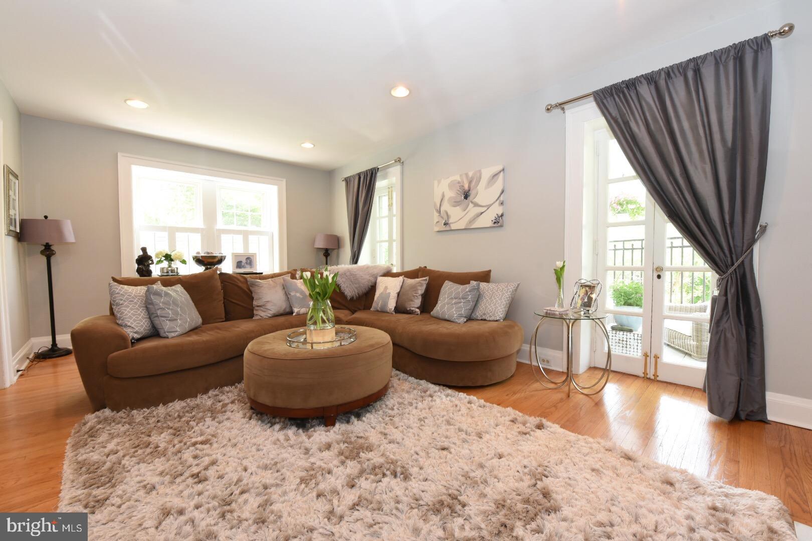 15 Shirley Road Narberth, PA 19072 - Photo 8 of 25 Living room