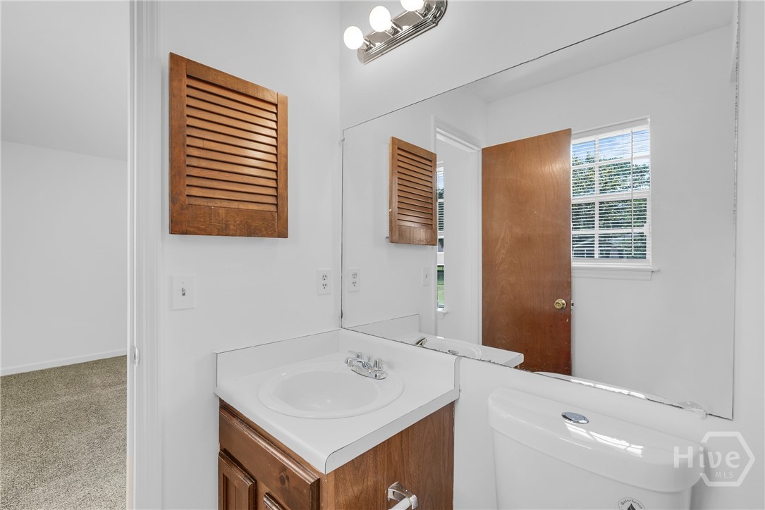 103 Hillgate Road Savannah, GA 31404 - Photo 14 of 47 Master bathroom