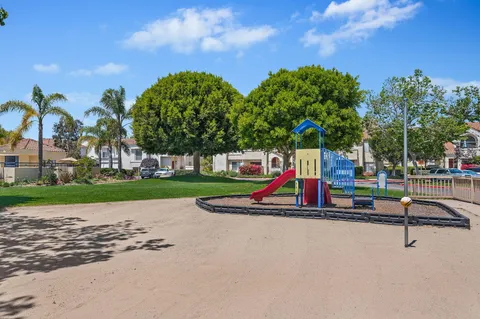 $899,000 | 1230 Franciscan Court, Unit 7, Carpinteria, CA 93013