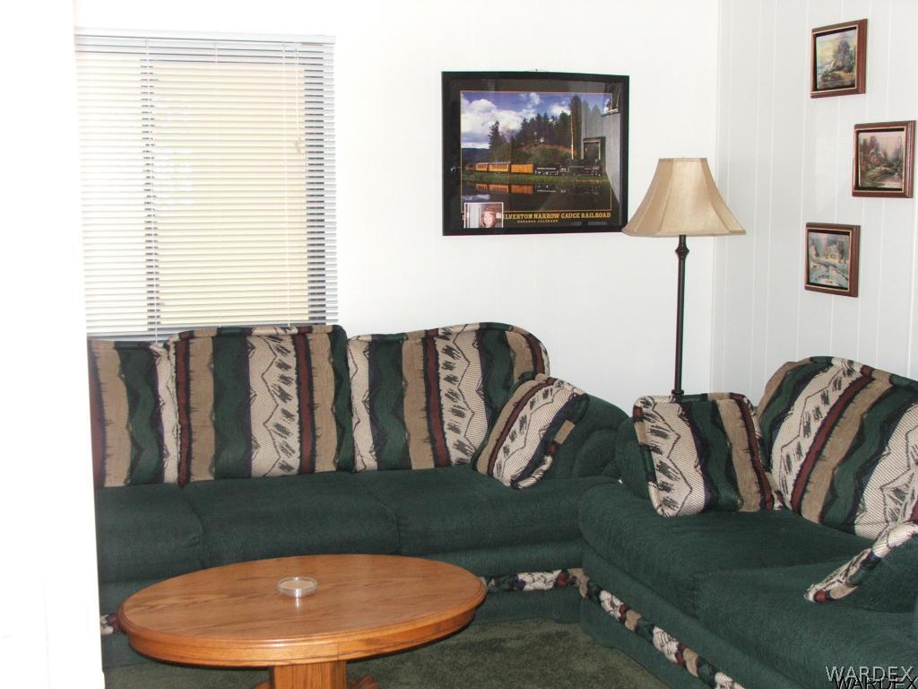 1663 East Gran Fort Mohave, AZ 86426 - Photo 11 of 34 a view of a livingroom with furniture