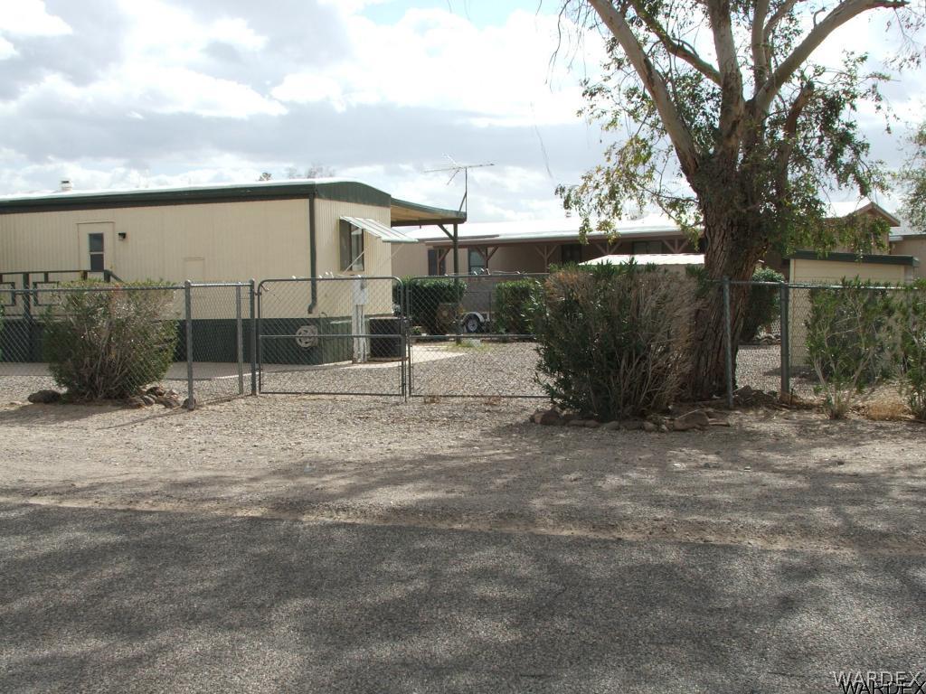 1663 East Gran Fort Mohave, AZ 86426 - Photo 34 of 34 a row of houses with outdoor space