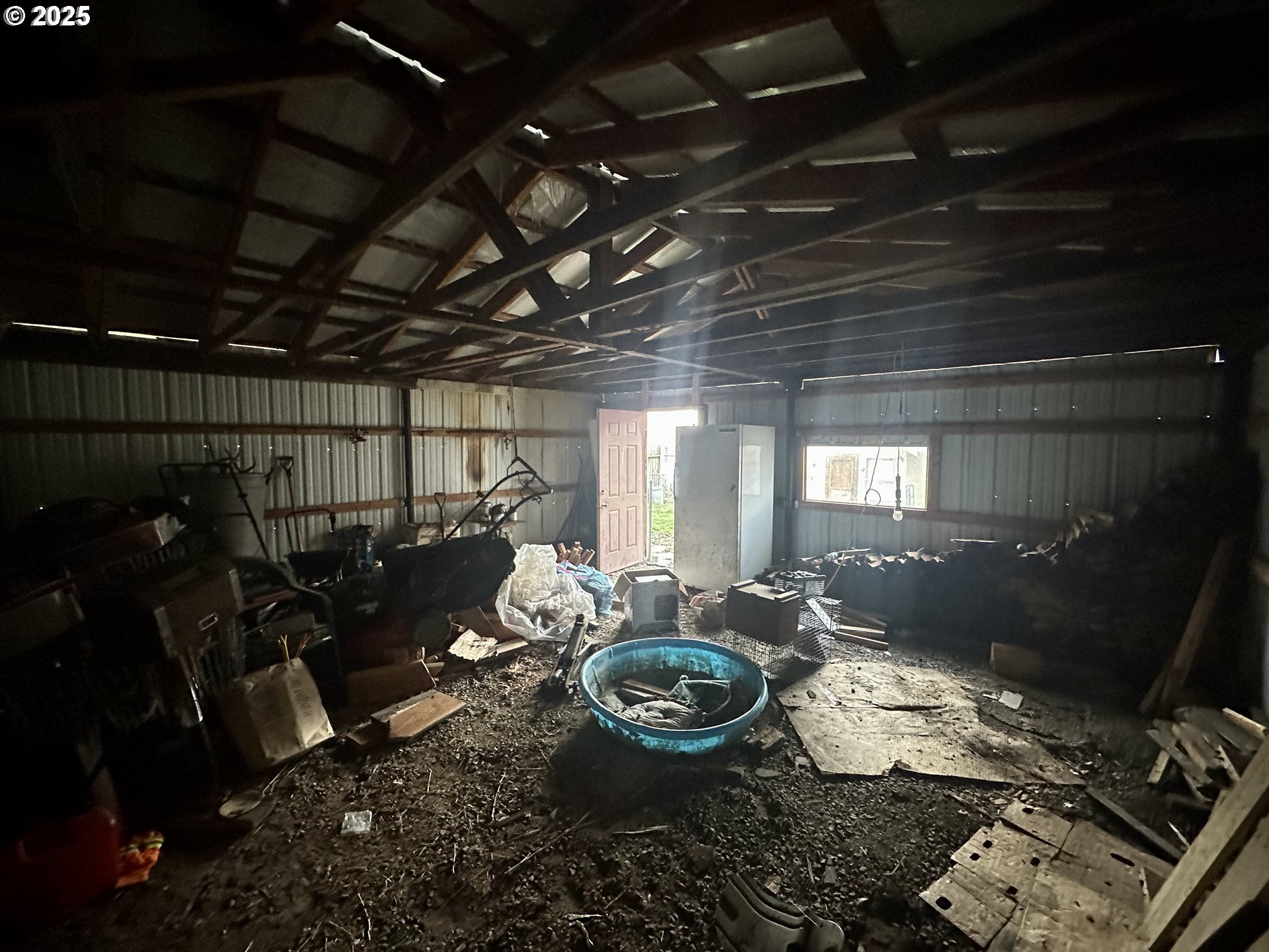 517 Main Street Klickitat, WA 98628 - Photo 12 of 41 a close view of stove