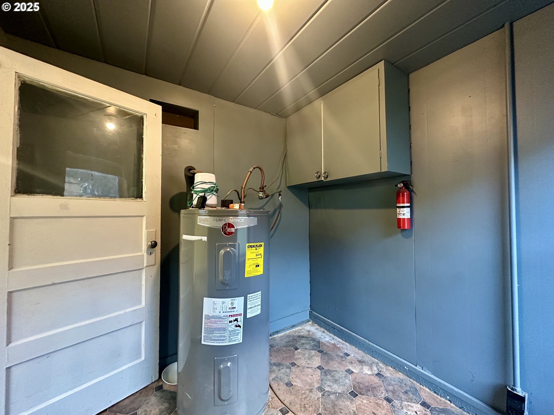 517 Main Street Klickitat, WA 98628 - Photo 36 of 41 a room with storage and utility