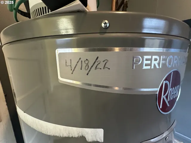 a picture of city view