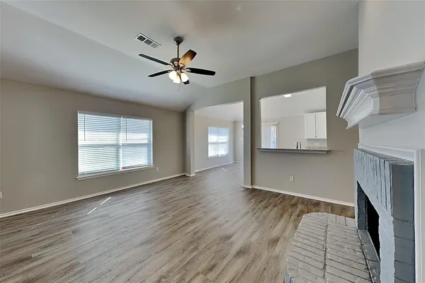 $1,975 | 1409 Santos Drive, Denton, TX 76207