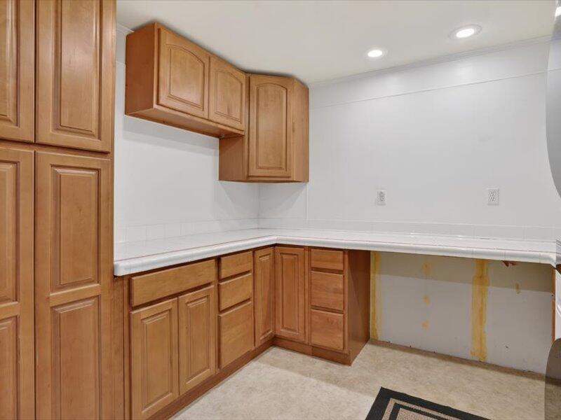 2255 North Portage Road Jackson, MI 49201 - Photo 15 of 45 15-2255-N-Portage-Rd-Jackson-Windowstill