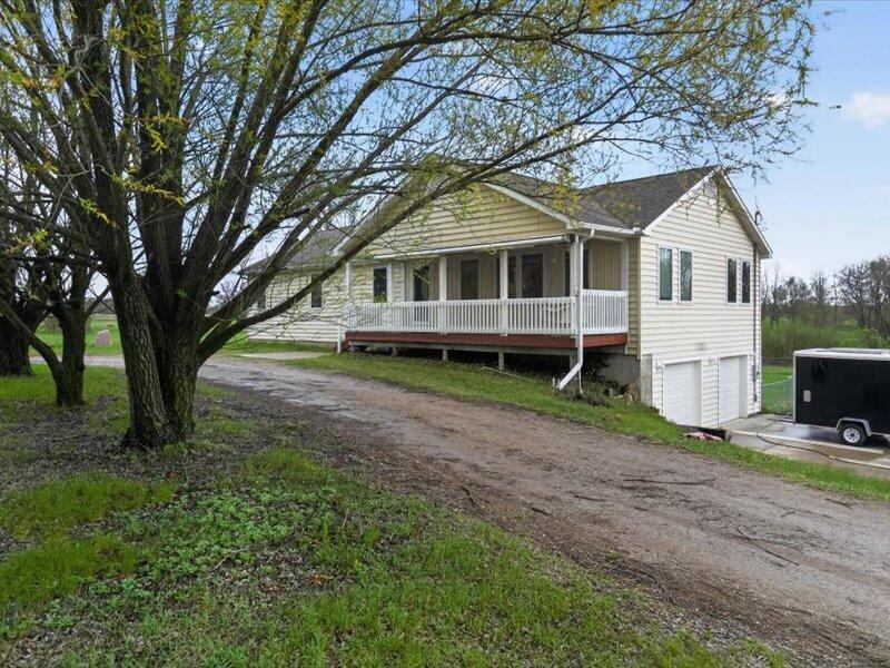2255 North Portage Road Jackson, MI 49201 - Photo 4 of 45 04-2255-N-Portage-Rd-Jackson-Windowstill