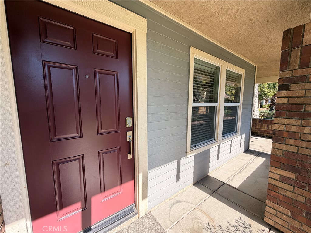 6287 Oakfield Court Riverside, CA 92504 - Photo 2 of 17 Front Porch