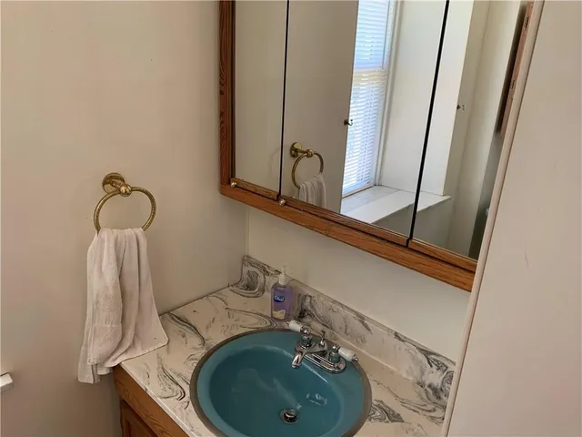 $850 | 787 Guys Run Road, Pittsburgh, PA 15238