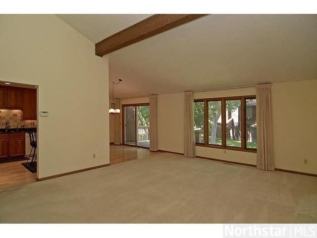 9379 Nesbitt Road Bloomington, MN 55437 - Photo 6 of 11