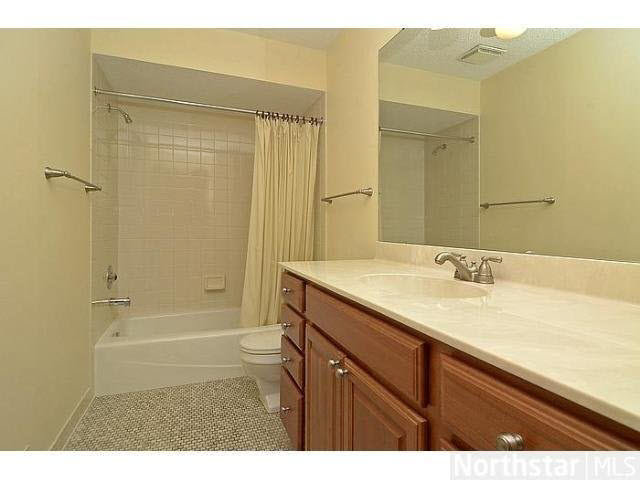 9379 Nesbitt Road Bloomington, MN 55437 - Photo 10 of 11