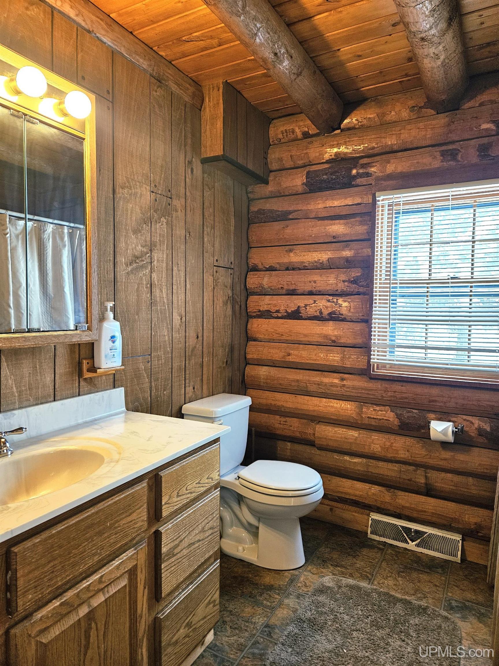 477 Sundance Road Wakefield, MI 49968 - Photo 11 of 28