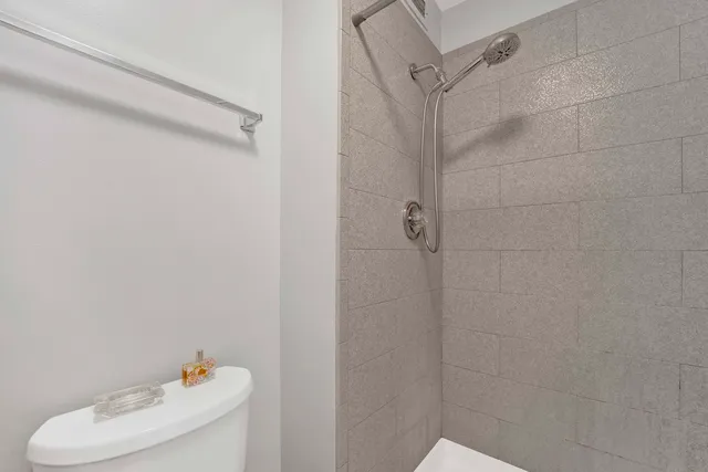 $369,900 | 3150 North Sheridan Road, Unit 14A, Chicago, IL 60657