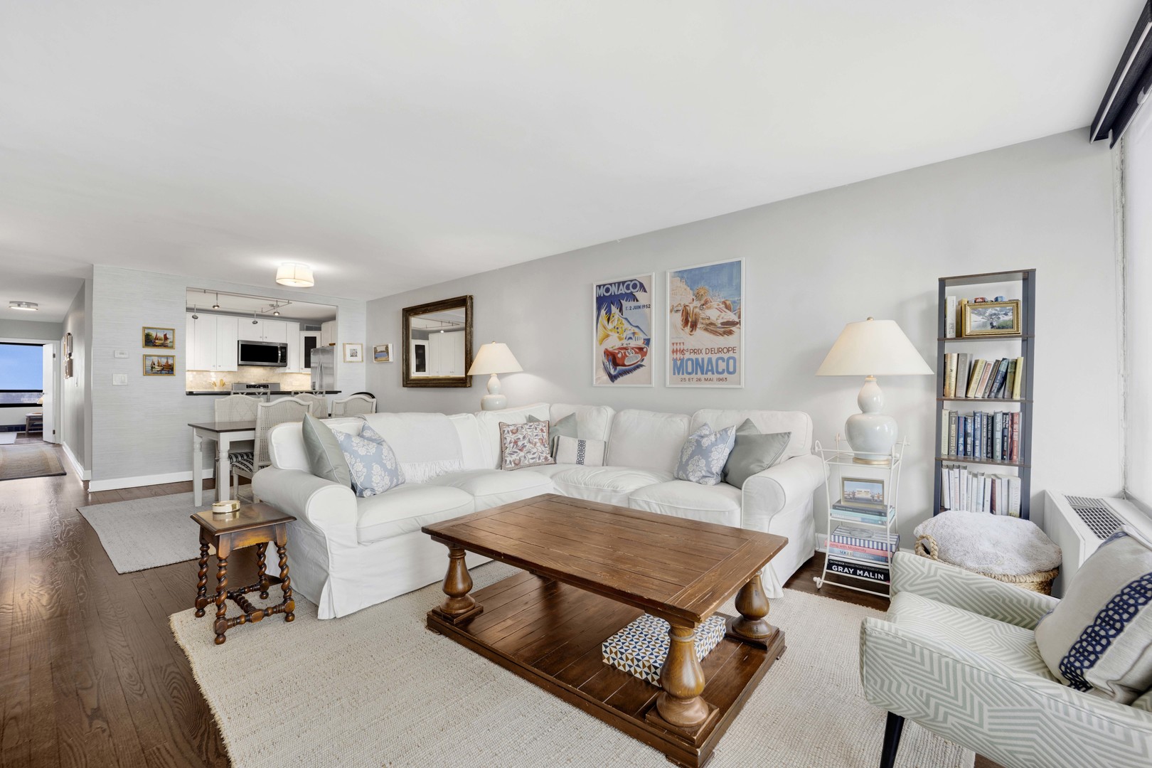 3150 North Sheridan Road, Unit 14A Chicago, IL 60657 - Photo 2 of 31