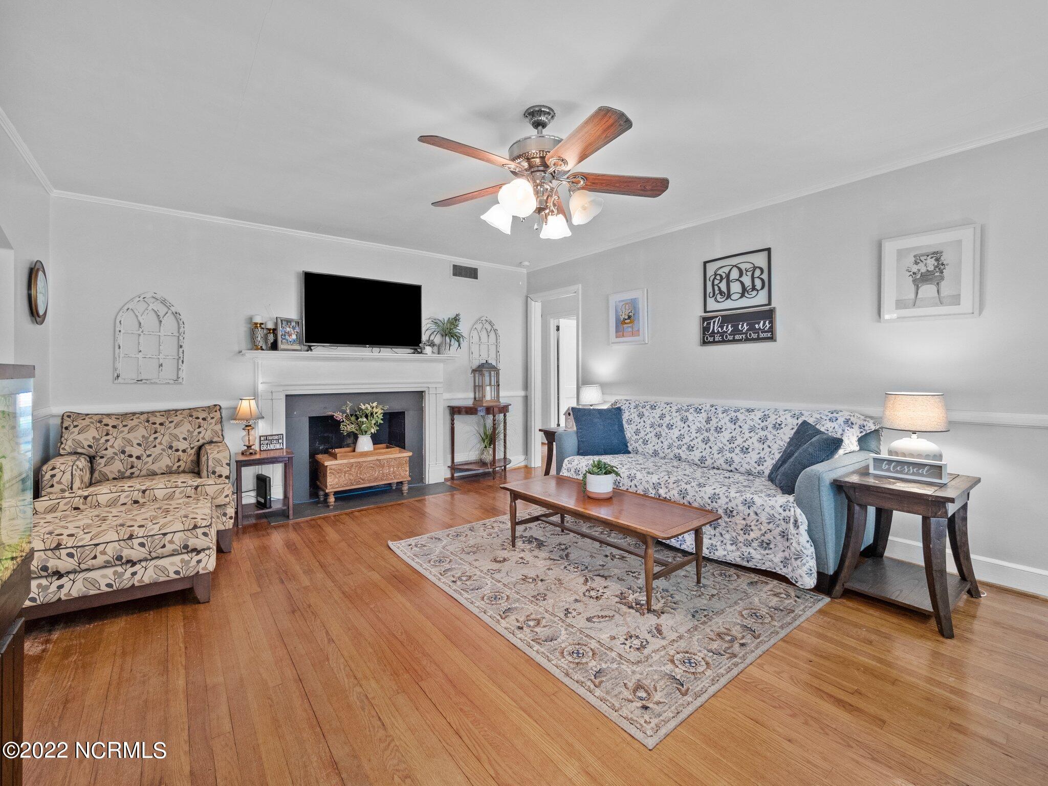 301 West 3rd Street Ayden, NC 28513 - Photo 2 of 31 34-web-or-mls-P8260099