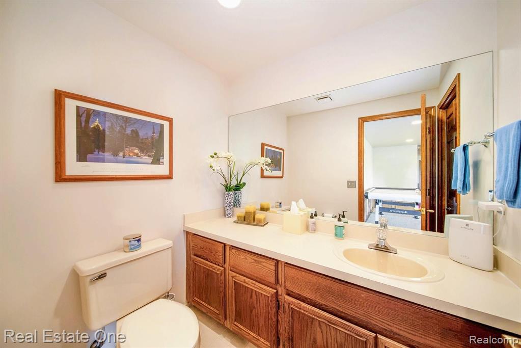 2938 Eagle Court Rochester Hills, MI 48309 - Photo 47 of 63