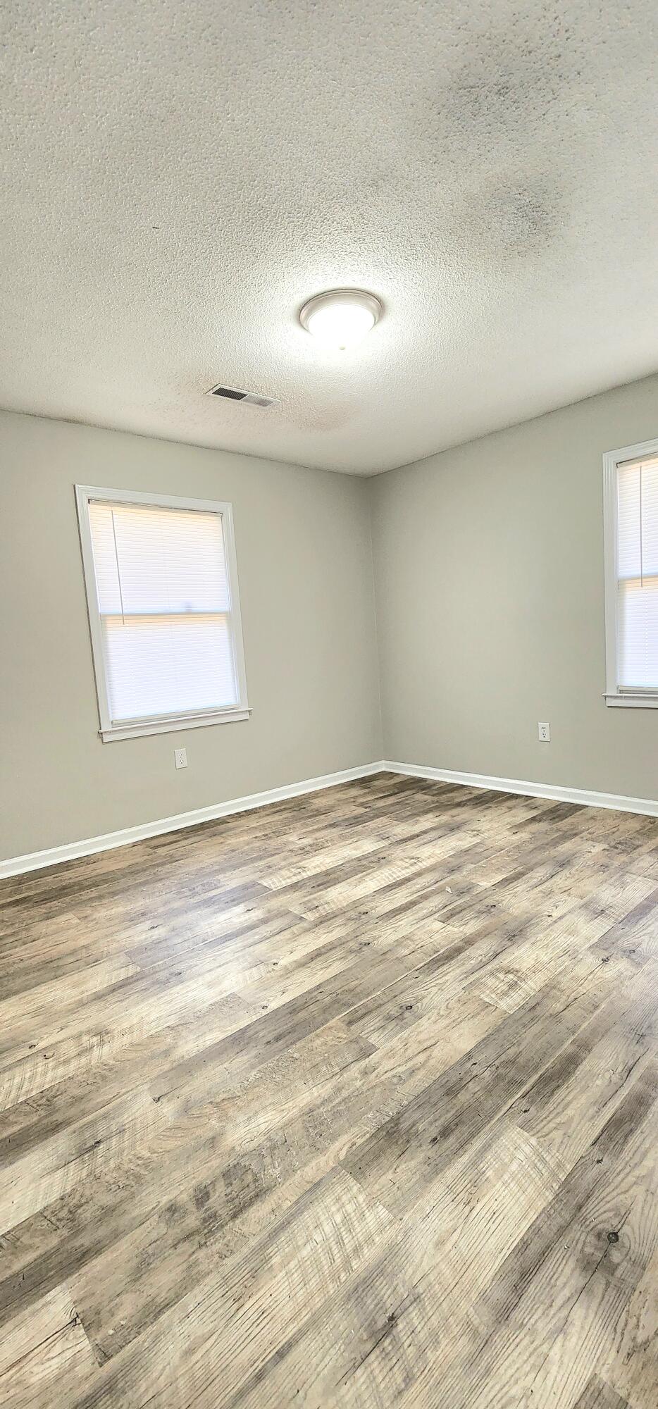 6050 Acton Road Dalzell, SC 29040 - Photo 10 of 13 11