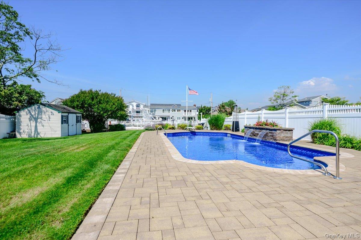 311 Blackheath Road Long Beach, NY 11561 - Photo 26 of 43