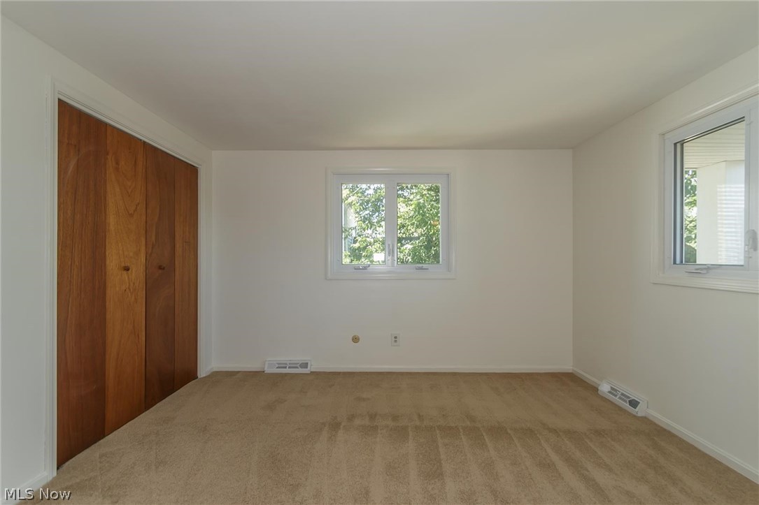 5590 Ridgebury Boulevard Lyndhurst, OH 44124 - Photo 14 of 25