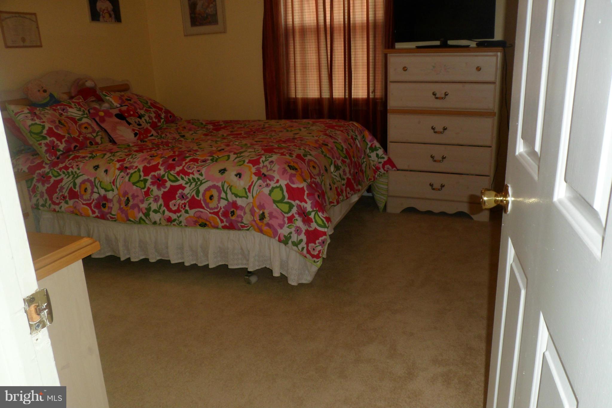 5215 Montgomery Street Springfield, VA 22151 - Photo 17 of 28 Bedroom