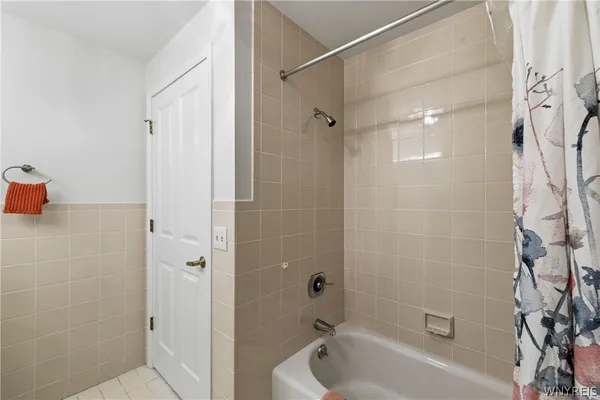 $665,000 | 801 Admirals Walk, Buffalo, NY 14202