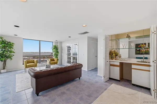 $665,000 | 801 Admirals Walk, Buffalo, NY 14202