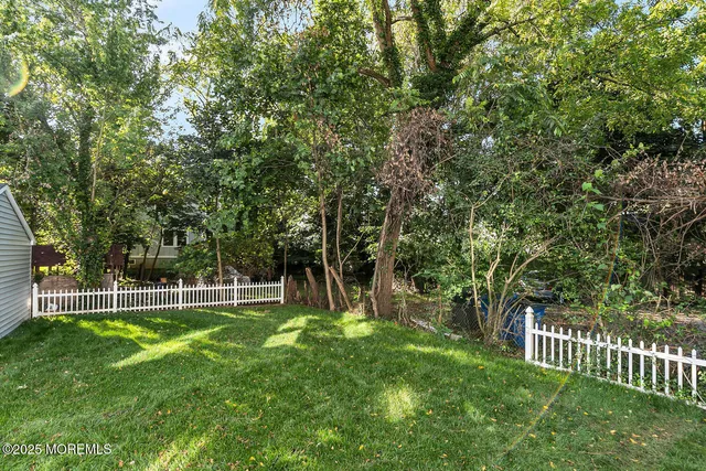 $5,900 | 516 River Road, Fair Haven, NJ 07704