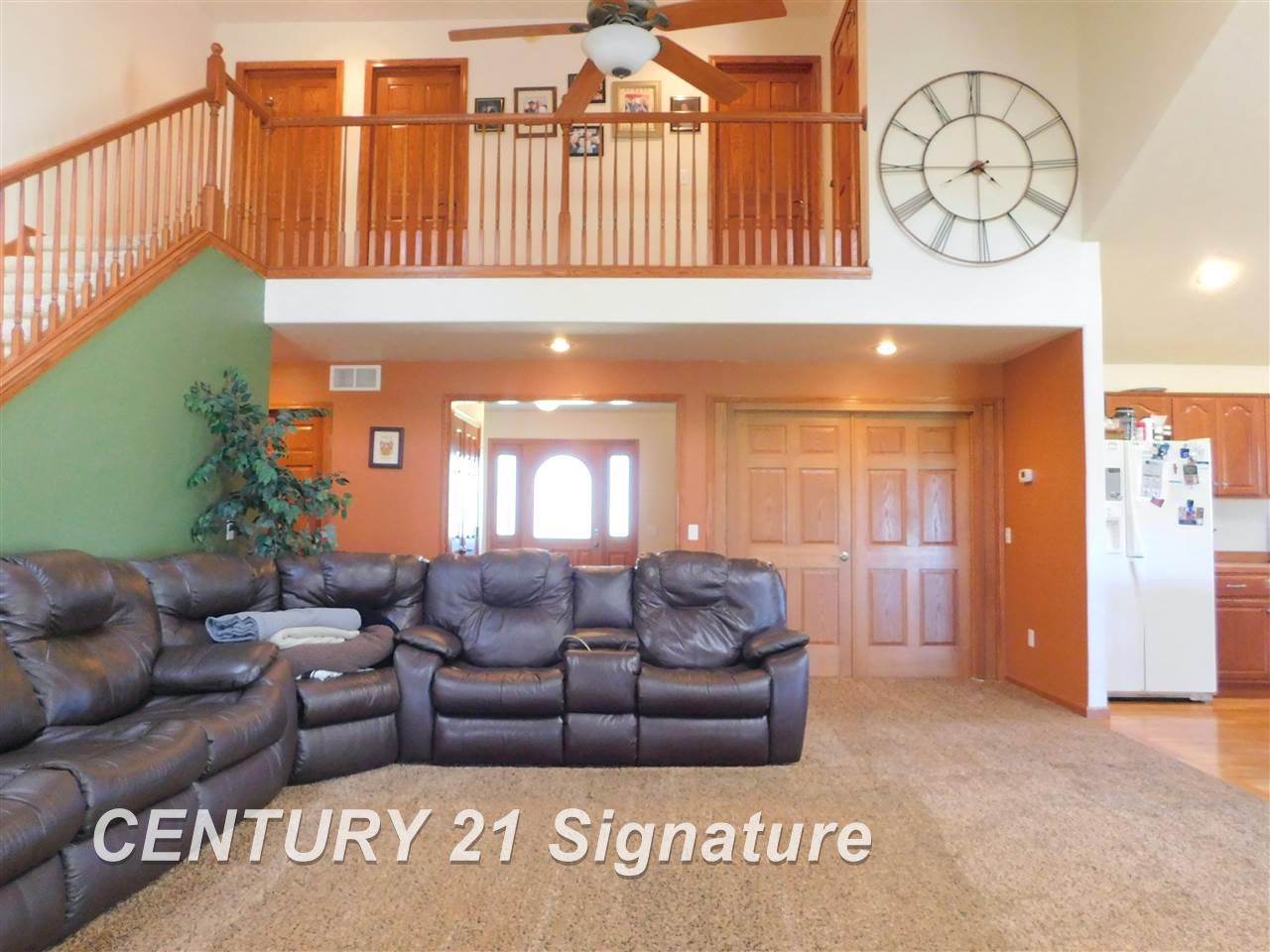 10375 Sarle Road Freeland, MI 48623 - Photo 8 of 21 Gallery Image 8