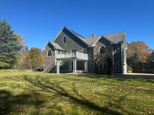 $1,932,000 | 48 Sanborn Road, East Kingston, NH 03827