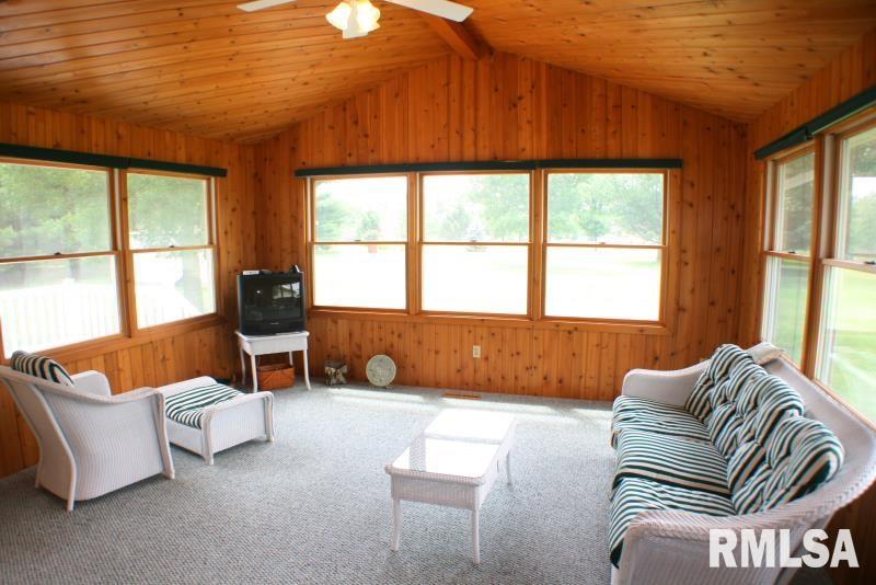 2841 Pritchards Road De Witt, IA 52742 - Photo 11 of 12 Gallery Image 11
