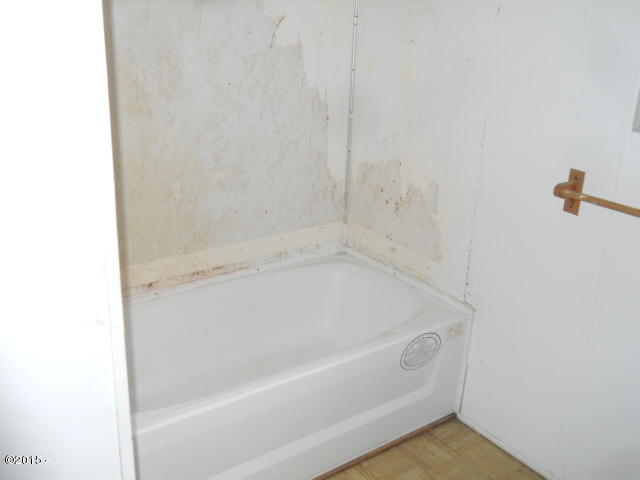 7865 16th Street Bay City, OR 97107 - Photo 12 of 15 Master bath