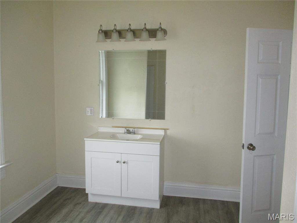 1009 Swanwick Street Chester, IL 62233 - Photo 23 of 46