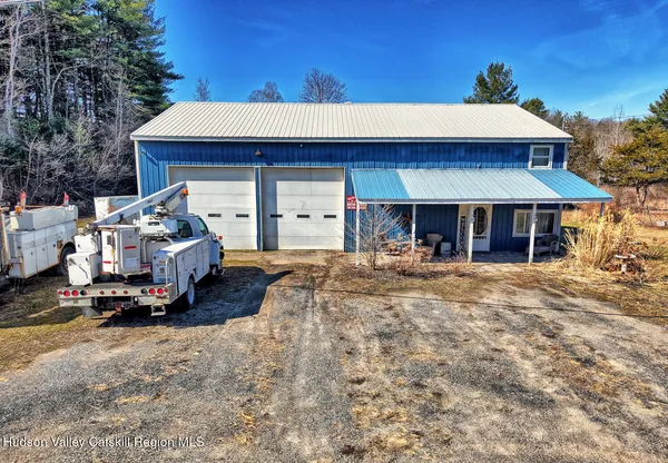 $449,900 | 301 Sugar Loaf Road, Earlton, NY 12058