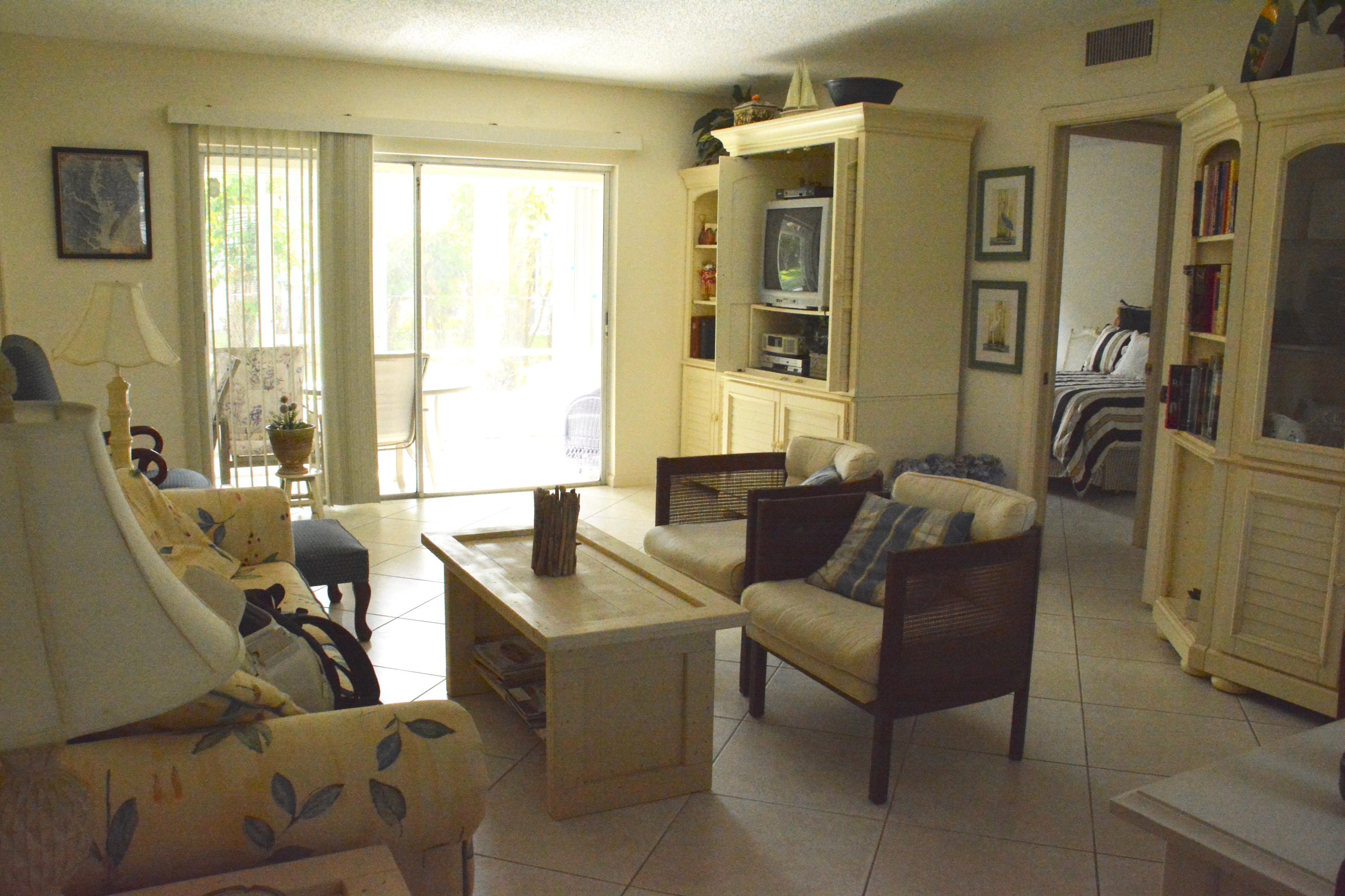 1250 Sugar Sands Boulevard, Unit 110 Riviera Beach, FL 33404 - Photo 2 of 14 living room