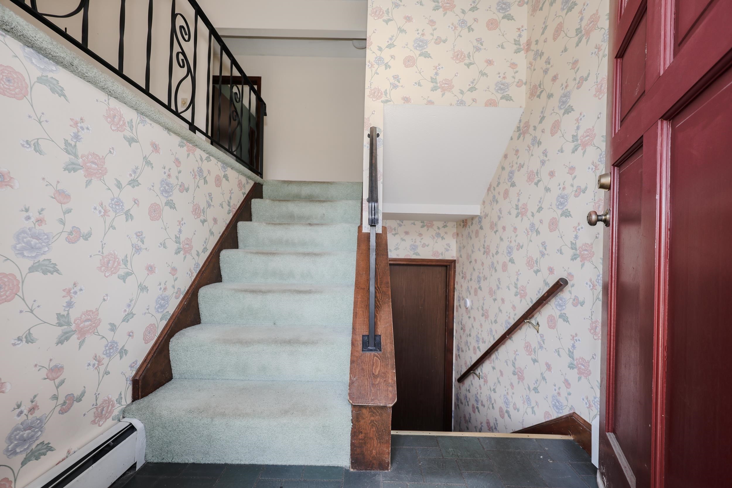 12 Forest Lane Litchfield, NH 03052 - Photo 17 of 32