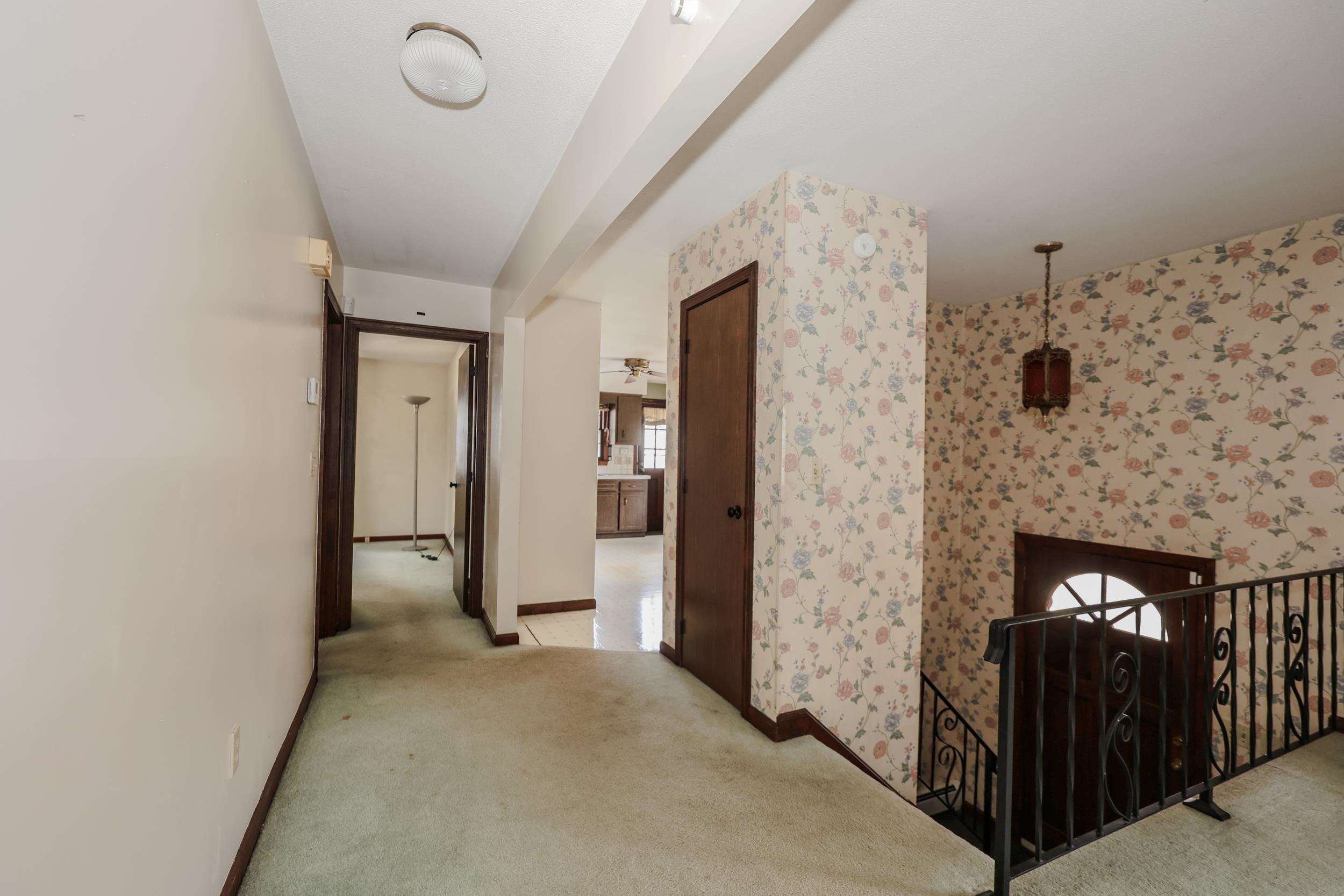 12 Forest Lane Litchfield, NH 03052 - Photo 9 of 32