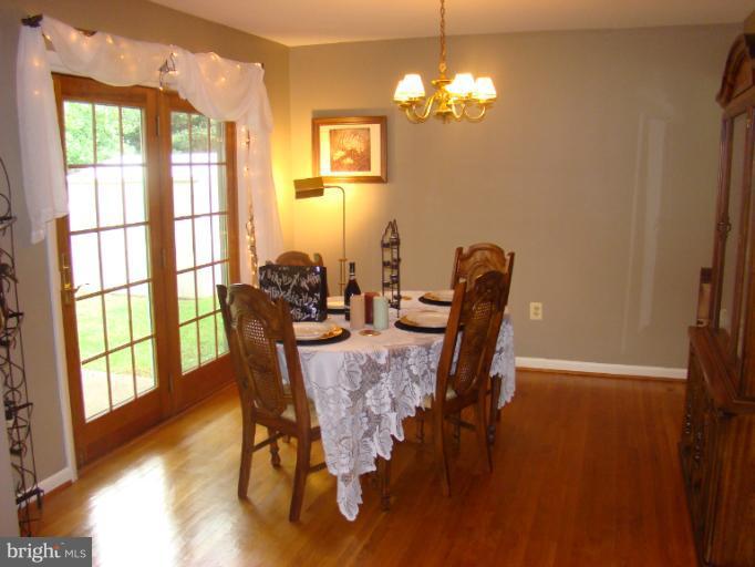 11304 Valley Road Oakton, VA 22124 - Photo 7 of 14 Dining Room