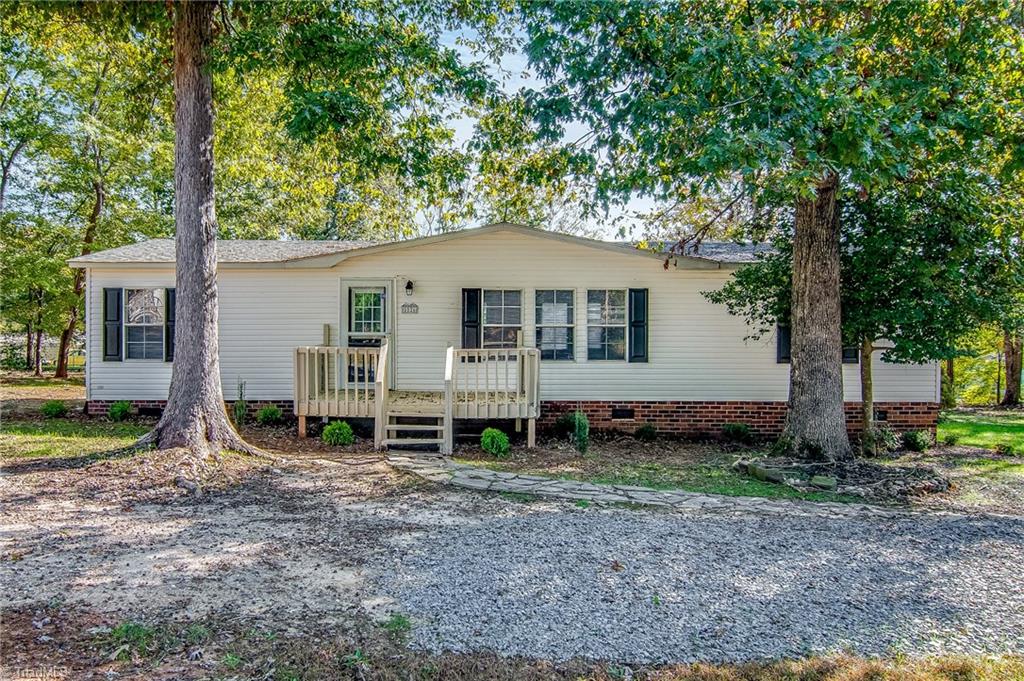5026 Summerset Road Randleman, NC 27317 - Photo 2 of 30