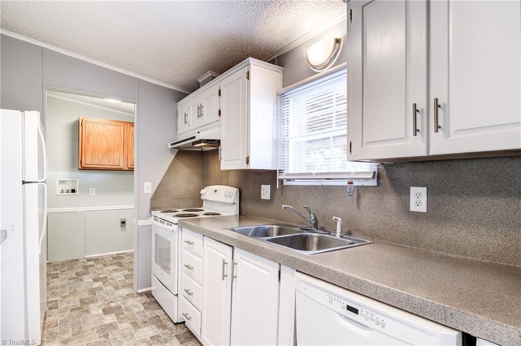 5026 Summerset Road Randleman, NC 27317 - Photo 17 of 30