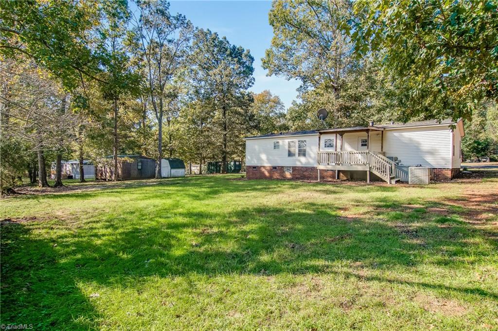 5026 Summerset Road Randleman, NC 27317 - Photo 5 of 30